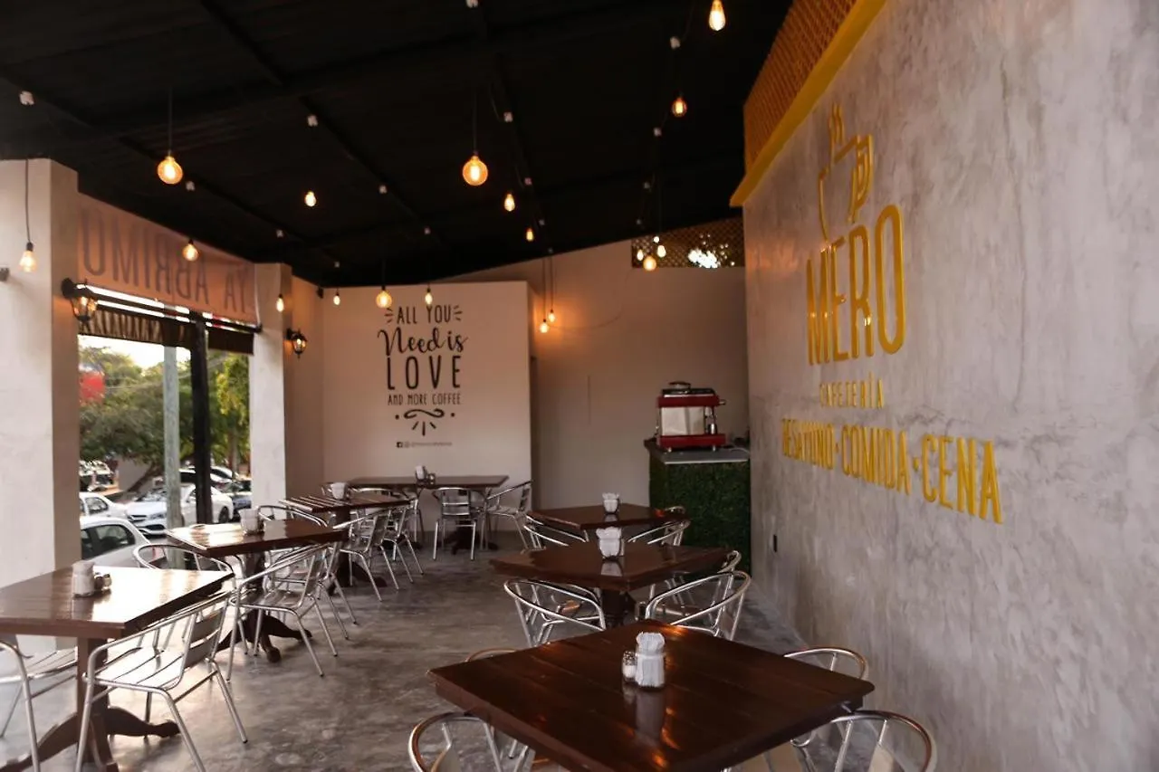 Vida Mia Hostel Cancun